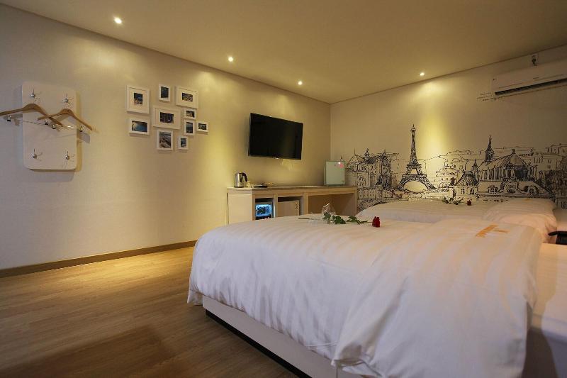 Nonsan Mountain Hotel image