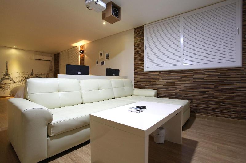 Nonsan Mountain Hotel image