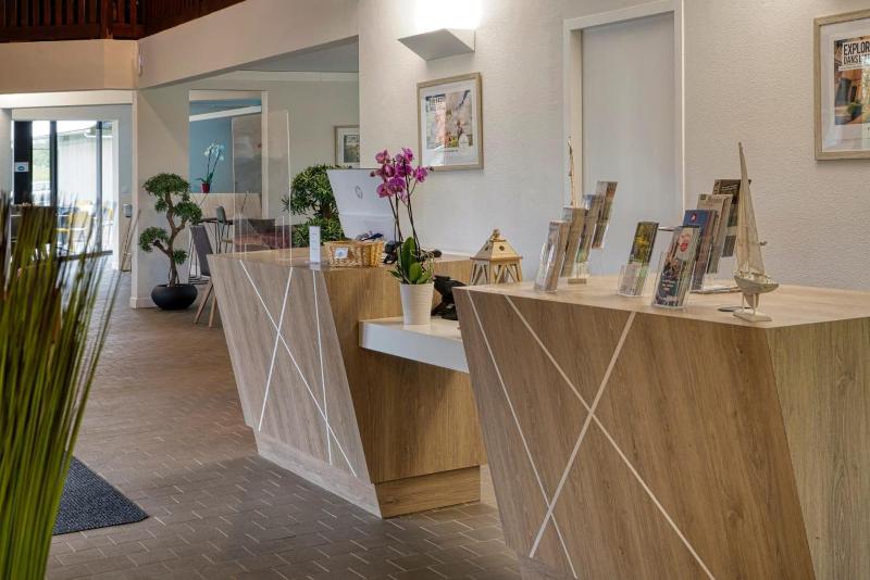 Hotel-Club Lac d'Orient image
