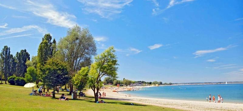 Hotel-Club Lac d'Orient image