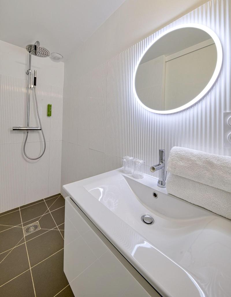 Hotel-Club Lac d'Orient image