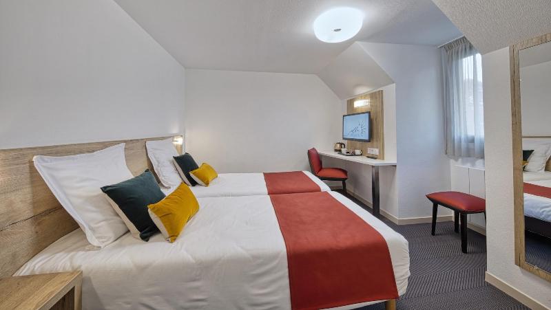 Hotel-Club Lac d'Orient image