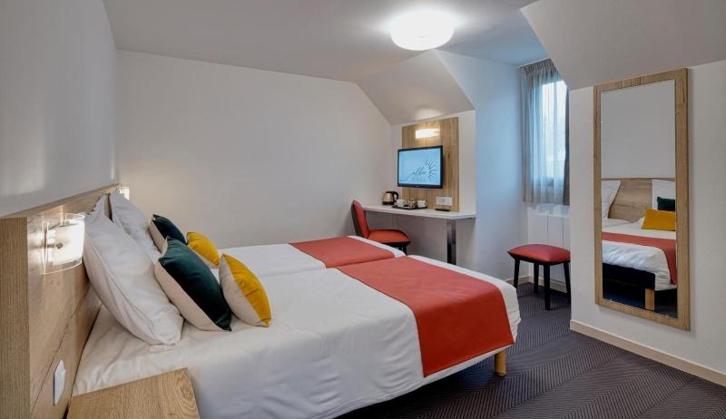 Hotel-Club Lac d'Orient image
