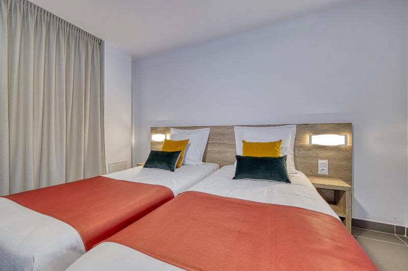 Hotel-Club Lac d'Orient image