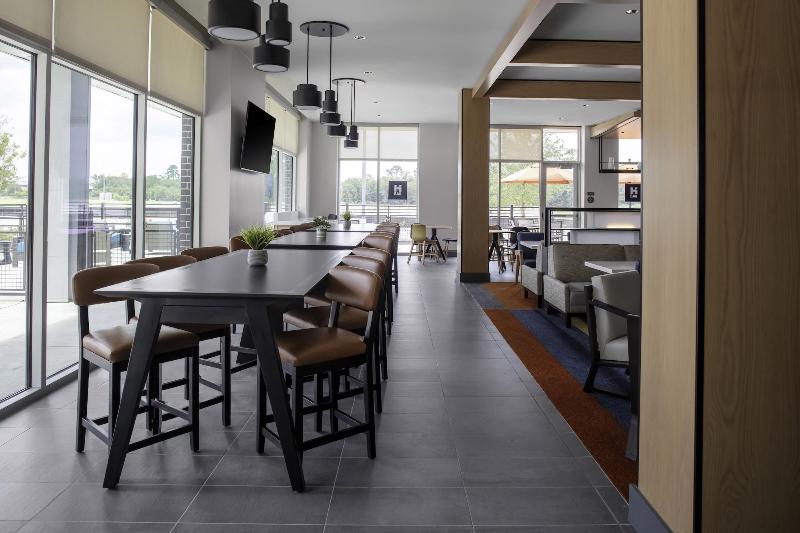 Hyatt House The Woodlands / Shenandoah image