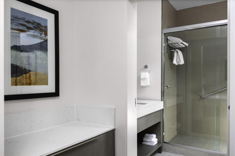 Hyatt House The Woodlands / Shenandoah image