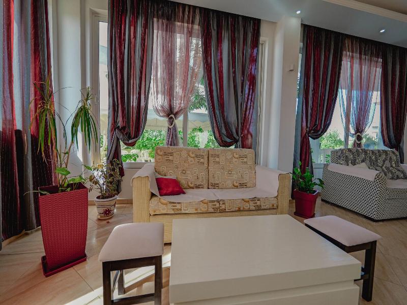 Divo Palace Hotel image
