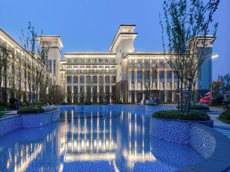 Alcadia Hotel image