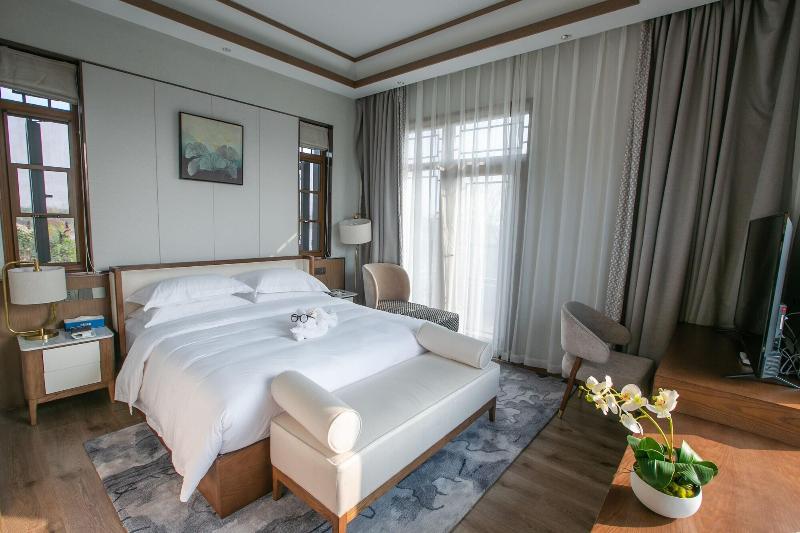 Alcadia Hotel image