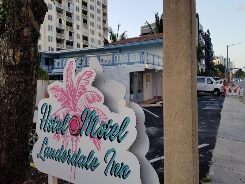 Hotel Motel Lauderdale Inn image