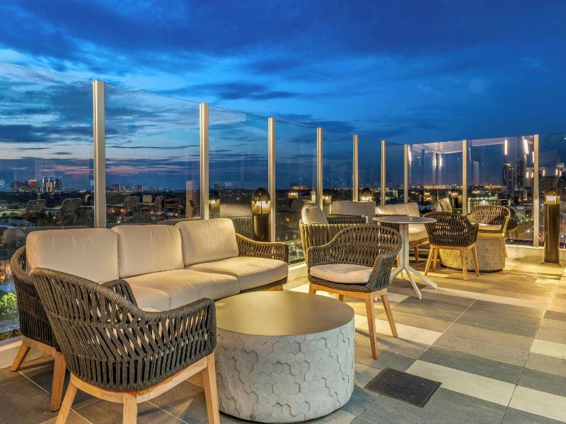 Courtyard by Marriott Fort Lauderdale Downtown image