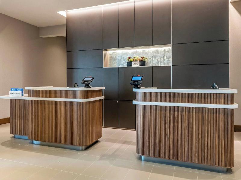 Courtyard by Marriott Fort Lauderdale Downtown image
