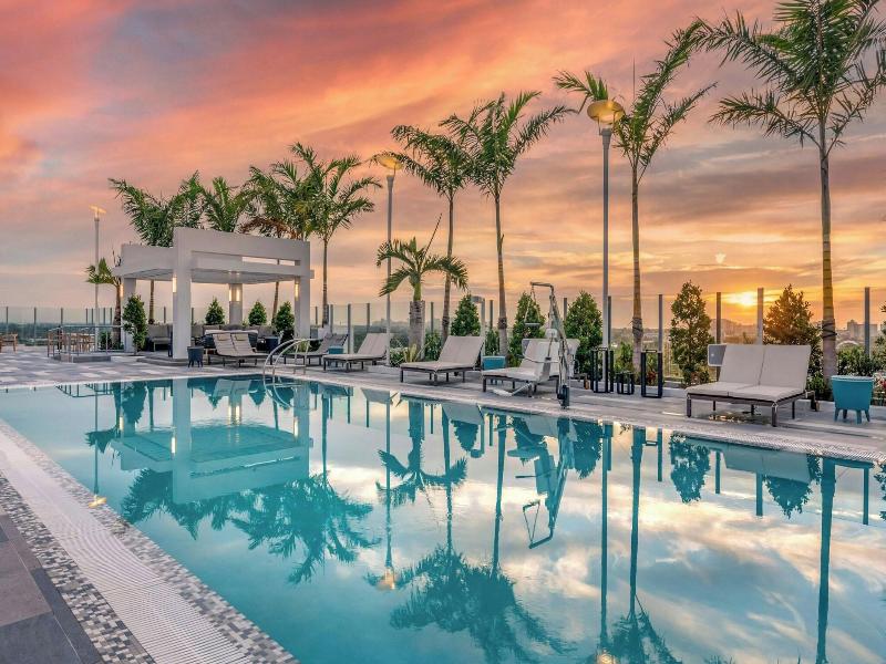 Courtyard by Marriott Fort Lauderdale Downtown image
