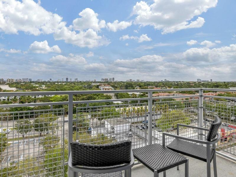 Courtyard by Marriott Fort Lauderdale Downtown image