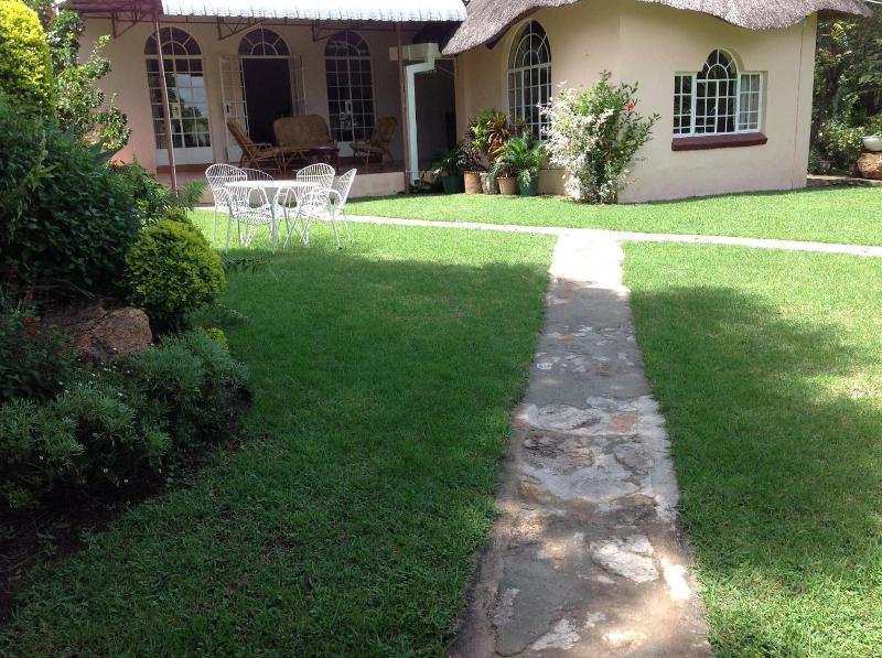 Lynn's Guest House image