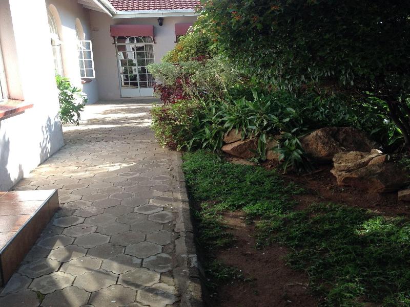 Lynn's Guest House image