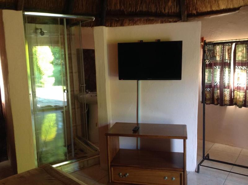 Lynn's Guest House image