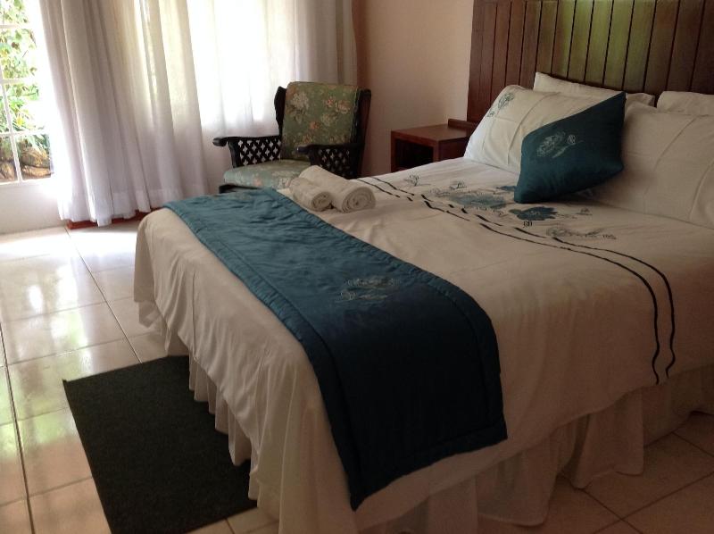 Lynn's Guest House image
