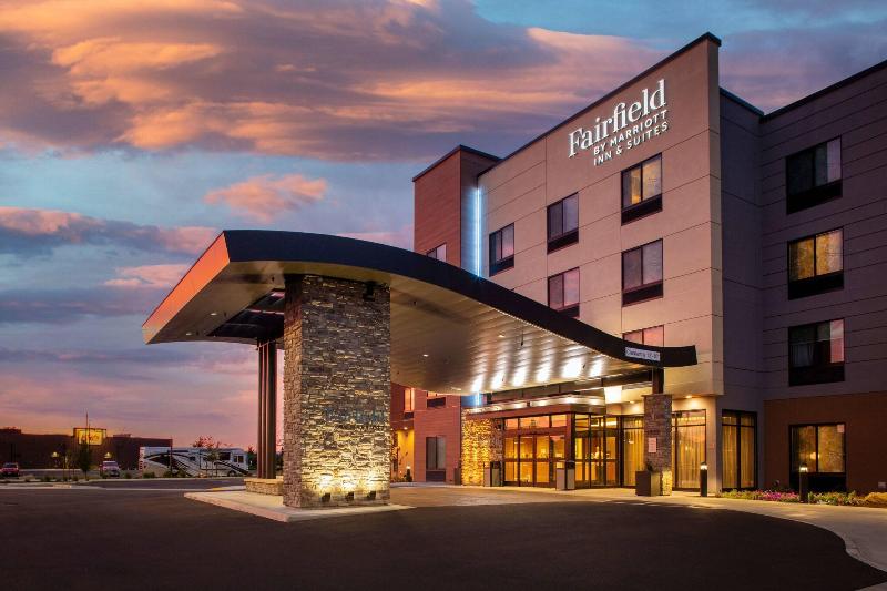 Fairfield Inn & Suites by Marriott Medford image