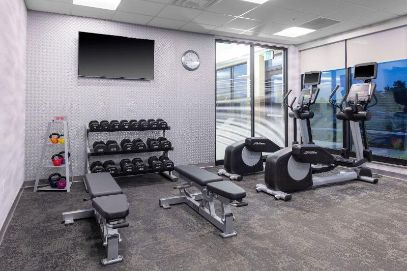 Fairfield Inn & Suites by Marriott Medford image
