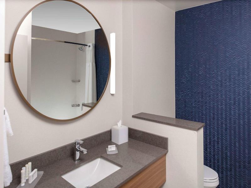 Fairfield Inn & Suites by Marriott Medford image