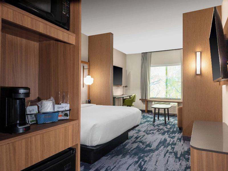 Fairfield Inn & Suites by Marriott Medford image
