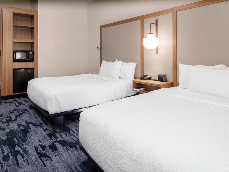 Fairfield Inn & Suites by Marriott Medford image