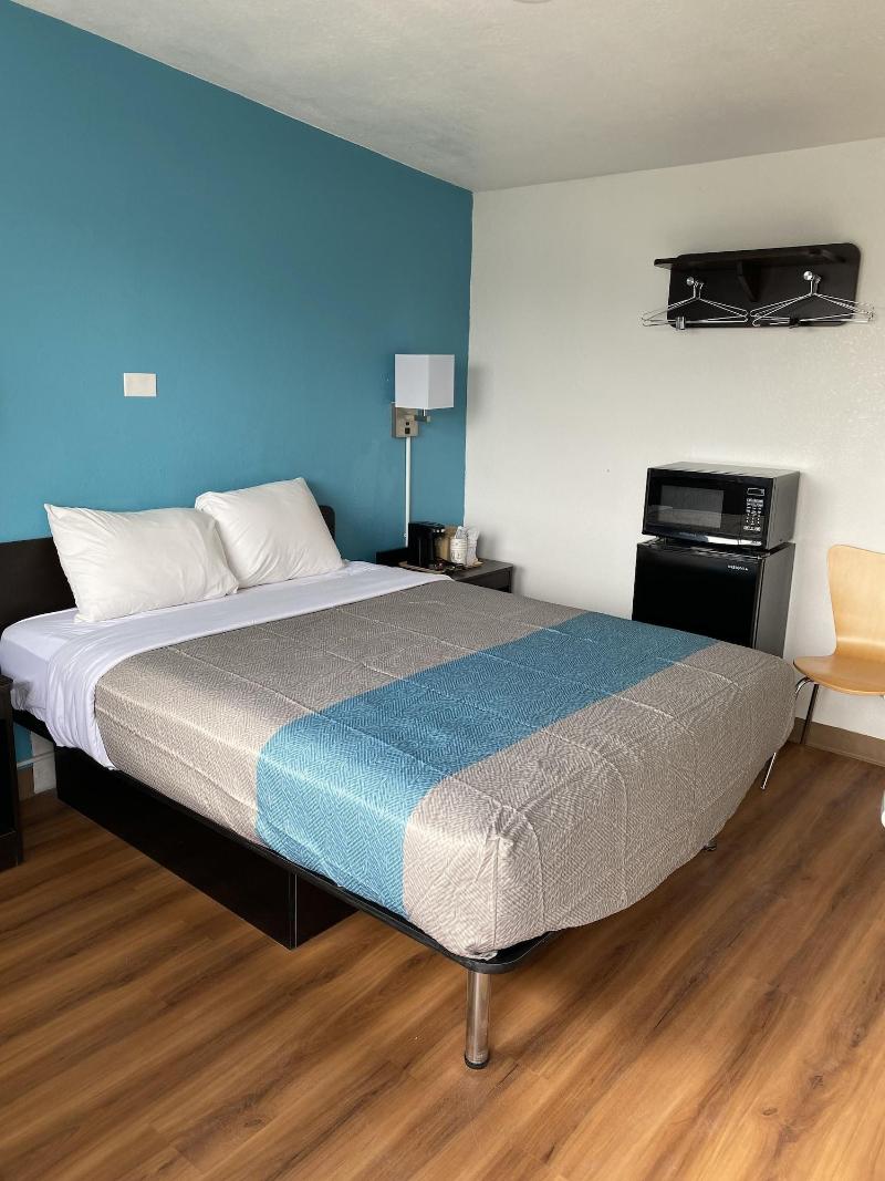 Othello Inn And Suites image