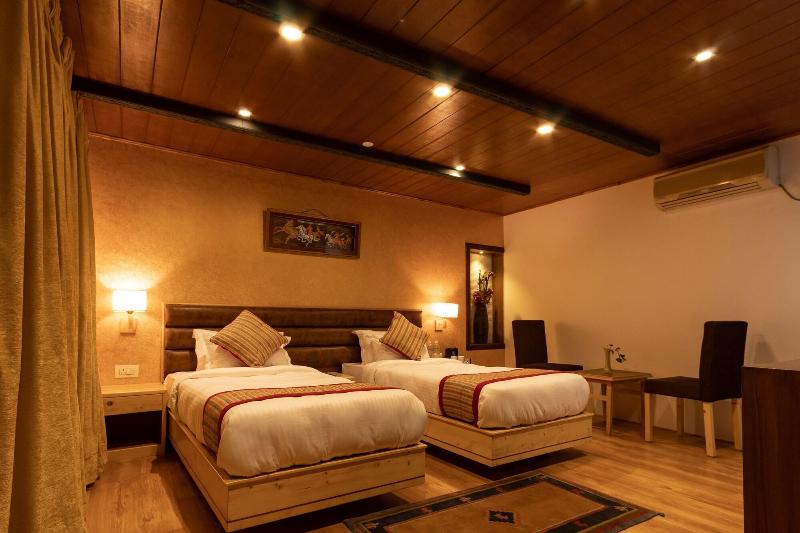 Fresco Retreat image