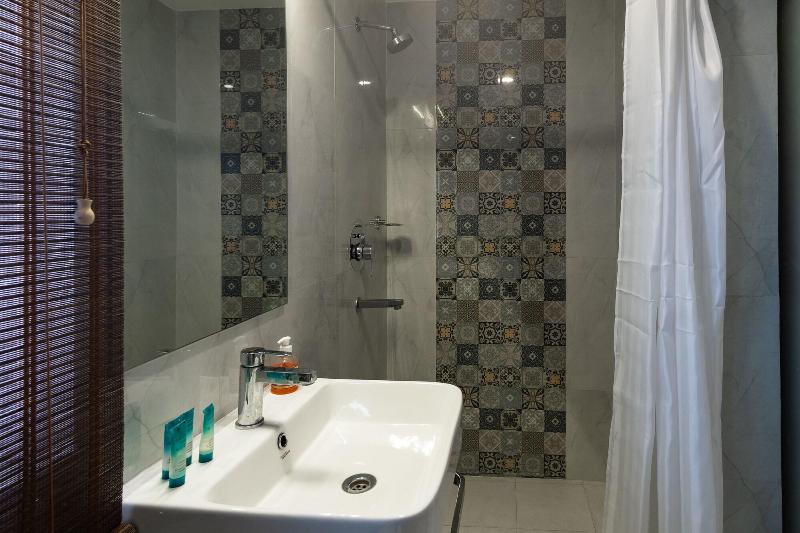 Fresco Retreat image