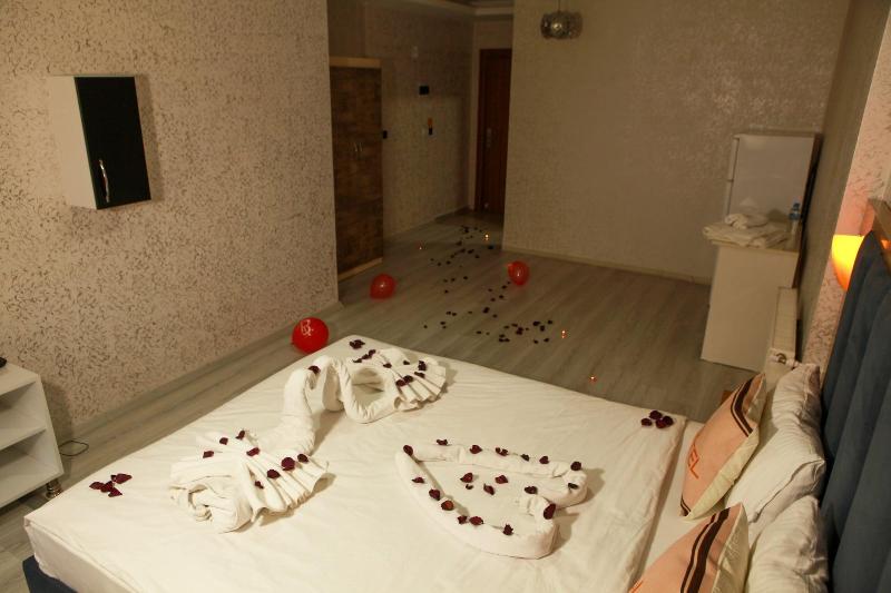 Van Hotel image