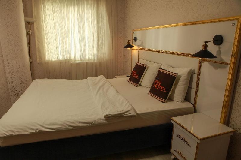 Van Hotel image