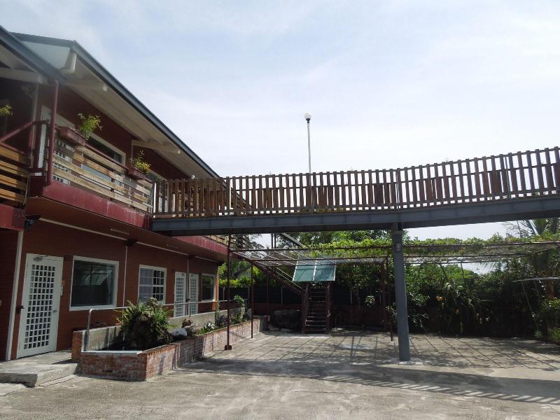 Dulan Red House image