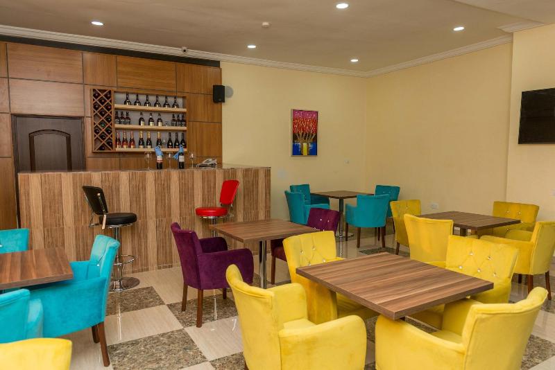 Sefcon Suites Apartment image