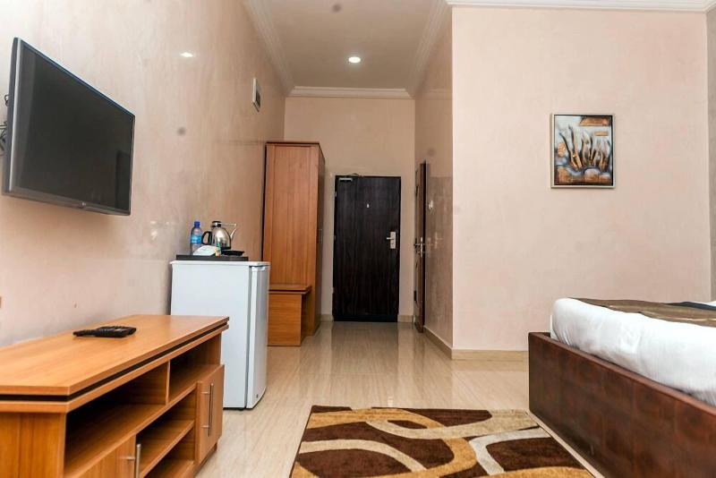Sefcon Suites Apartment image