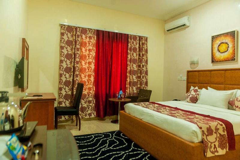 Sefcon Suites Apartment image