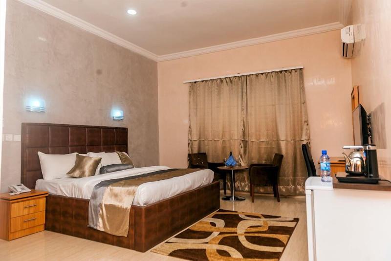 Sefcon Suites Apartment image