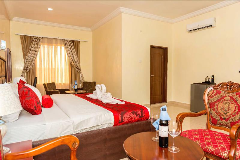 Sefcon Suites Apartment image