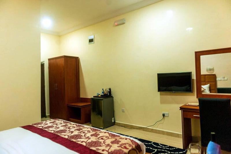 Sefcon Suites Apartment image