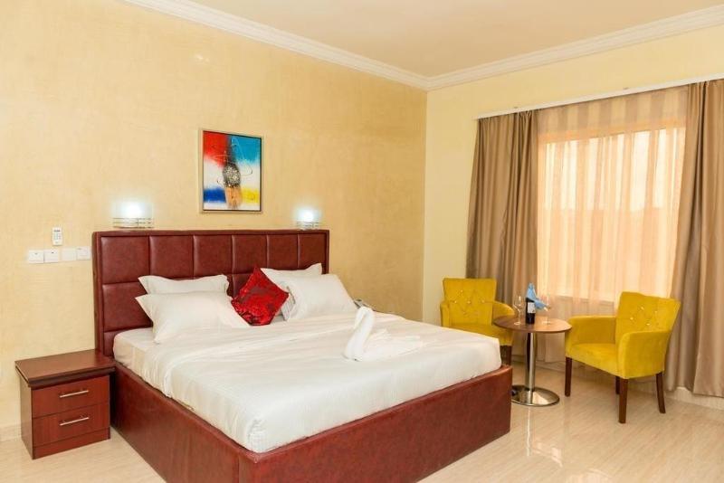 Sefcon Suites Apartment image