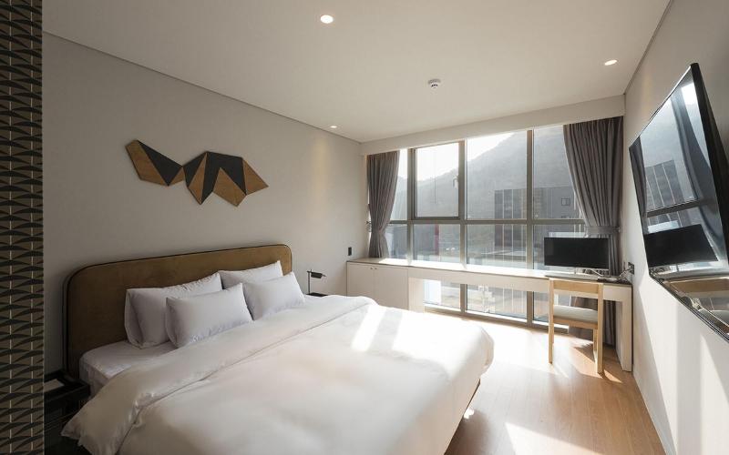 Hound Hotel Yongwon image