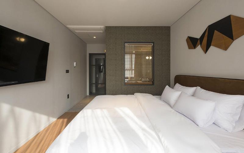 Hound Hotel Yongwon image