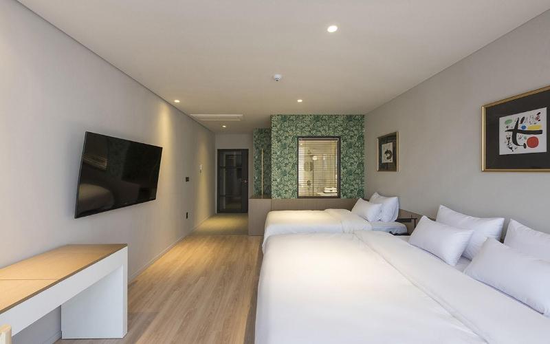 Hound Hotel Yongwon image
