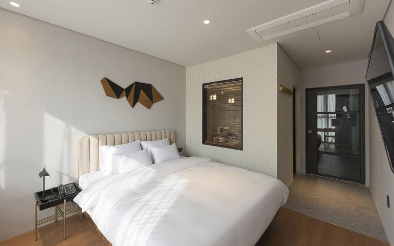 Hound Hotel Yongwon image
