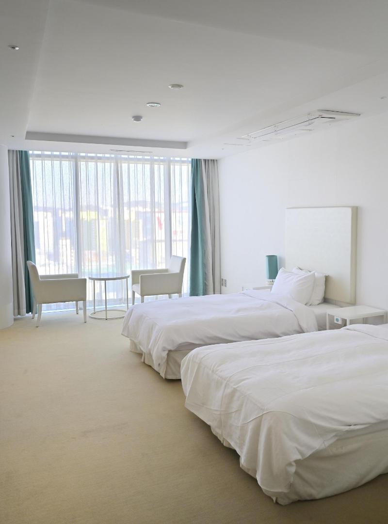 Ecograd Hotel image