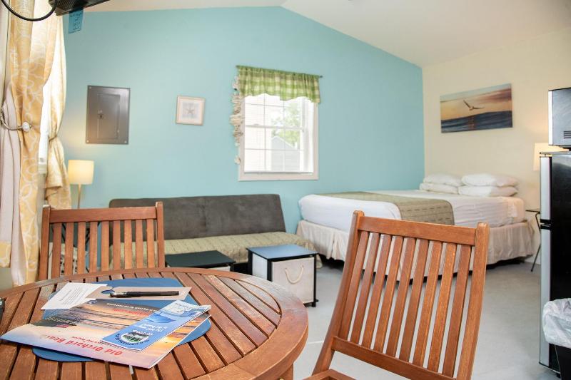 Wagon Wheel Motel image