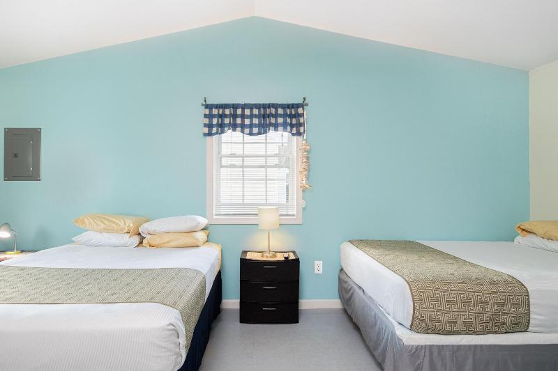 Wagon Wheel Motel image