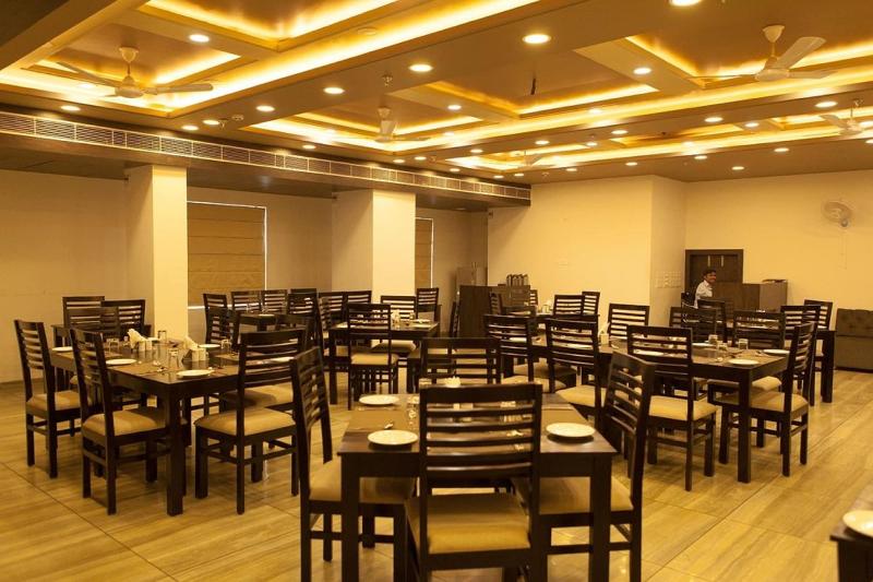 Hotel RG Inn image
