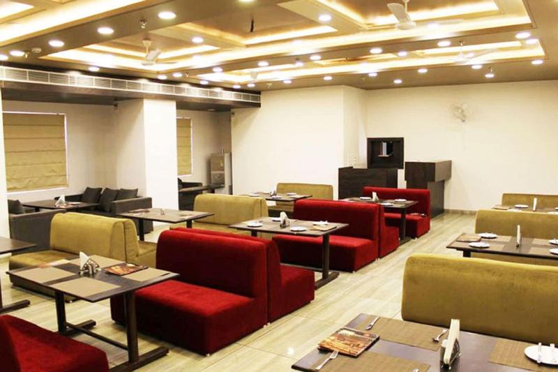 Hotel RG Inn image