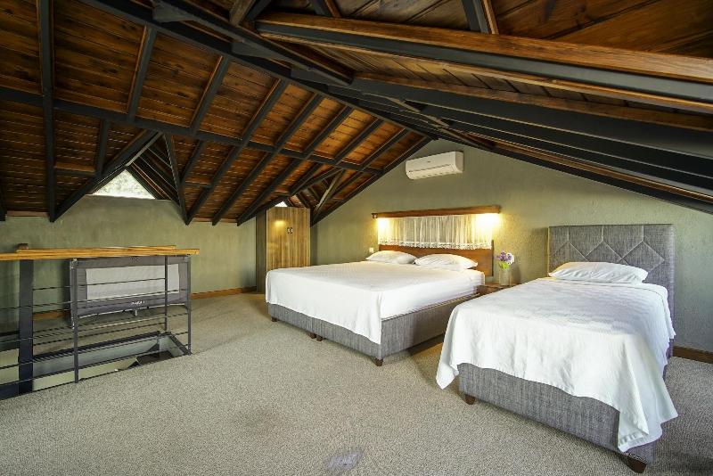 The Green Goose Hotel image